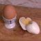 Come realizzare un uovo a forma di cuore